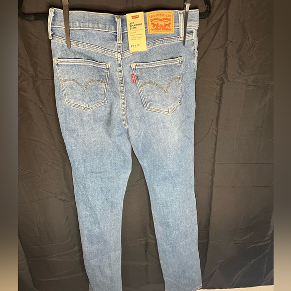 BRAND NEW Levi’s shaping super skinny - Picture 8 of 8